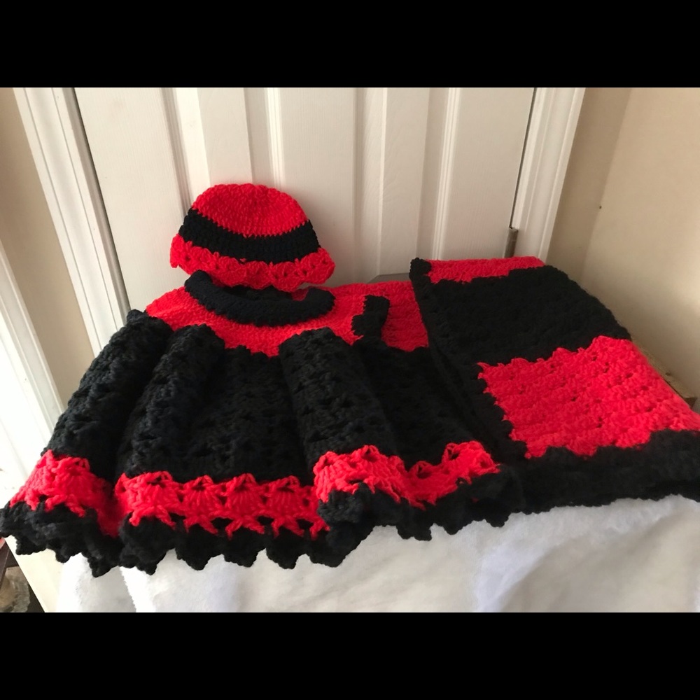 Crocheted set